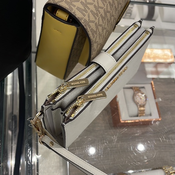 MICHAEL KORS LARGE DOUBLE ZIP WRISTLET WALLET PHONE CASE CLUTCH 
Optic White
NWT - Picture 4 of 16